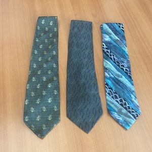 Set of “3” men’s ties